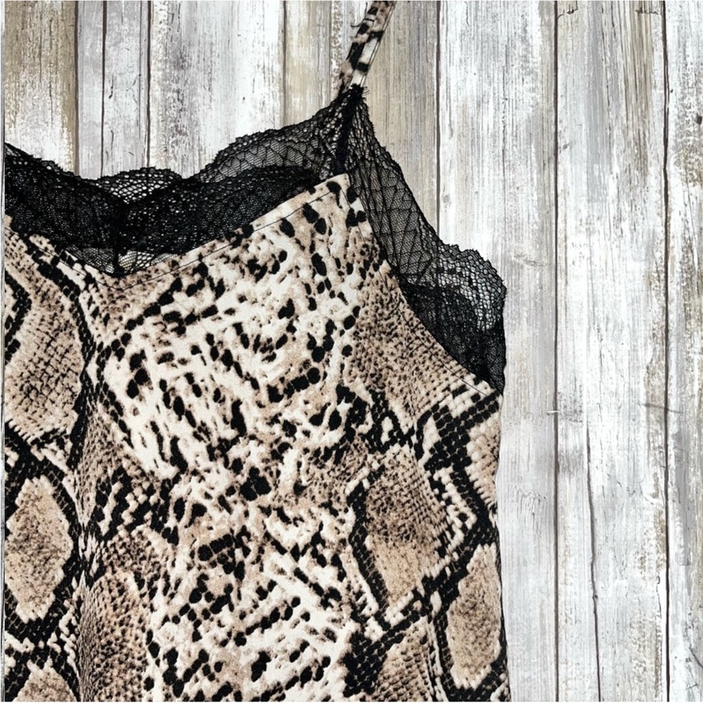 Andree Snake Print Tank - Picture 2 of 4